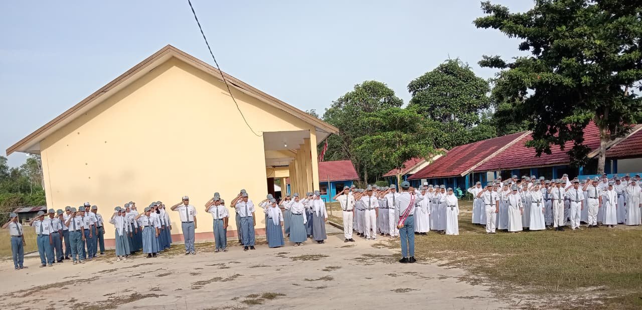 Upacara Bendera  (2)